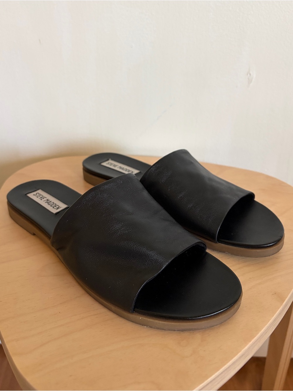 Steve Madden Black Leather Slide